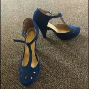 Brand New Navy T-Bar Heel